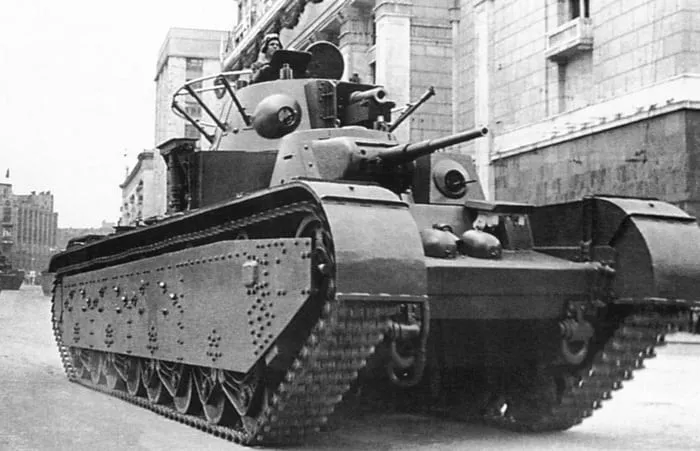 Советский танк Т35 фото.